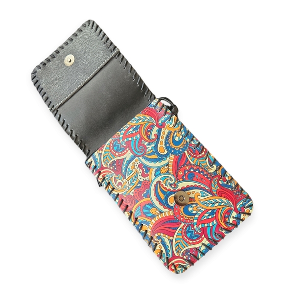 Vegan Leather Cross Body Bag - Picture 3 of 4